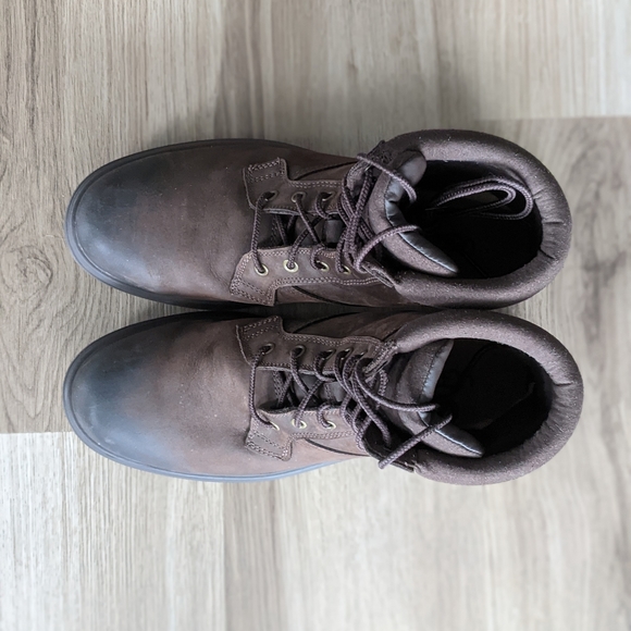 UGG Biltmore Brown Boots - Picture 2 of 4